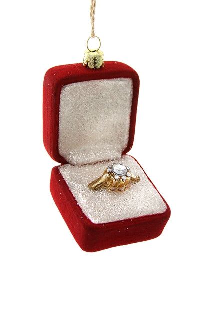 ENGAGEMENT RING ORNAMENT